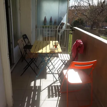 Dans Partage 70m2 Balcon Sud בית אירוח נים